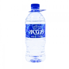 水立方饮用天然泉水750mL(1*9)